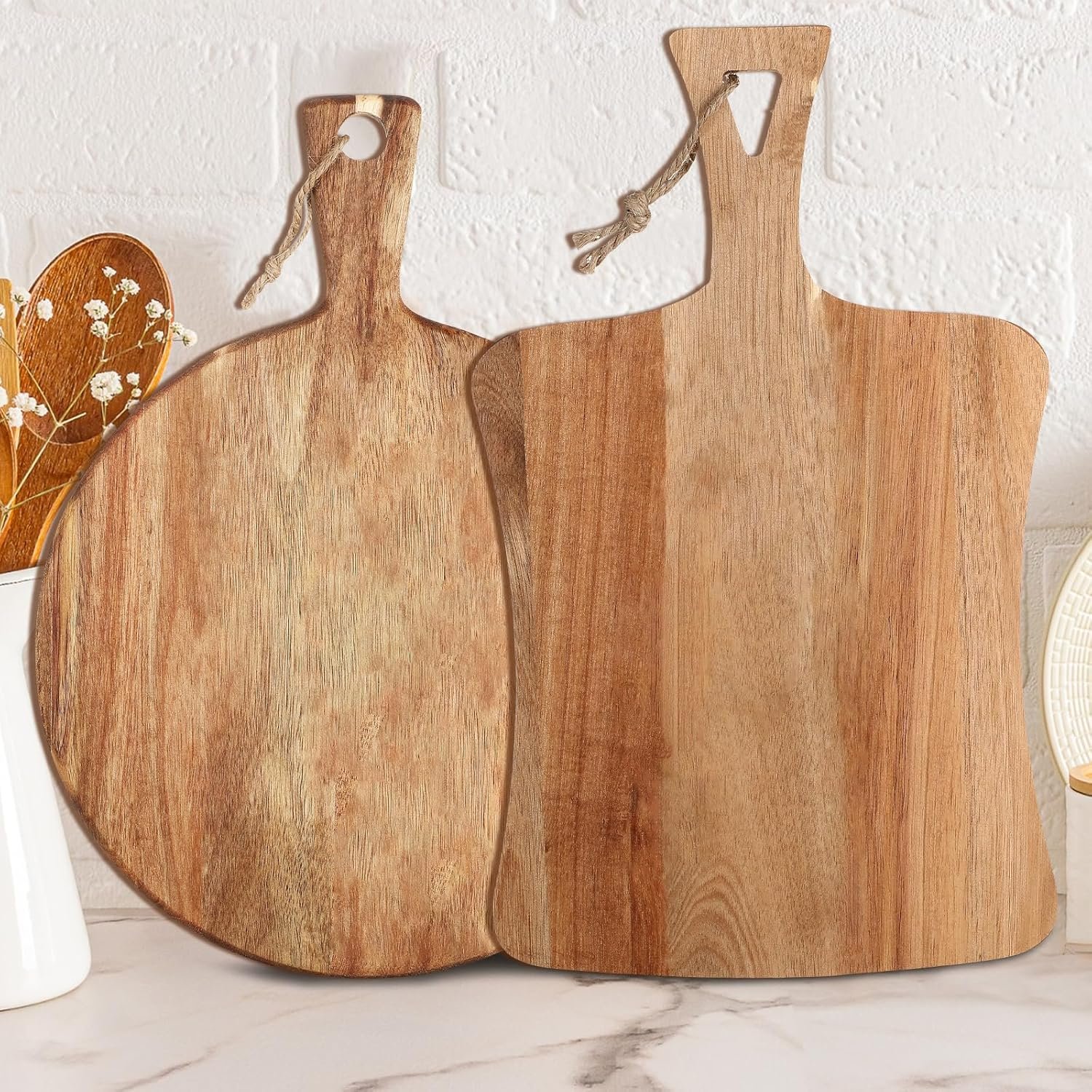 Acacia Wood Cutting Board with Handle